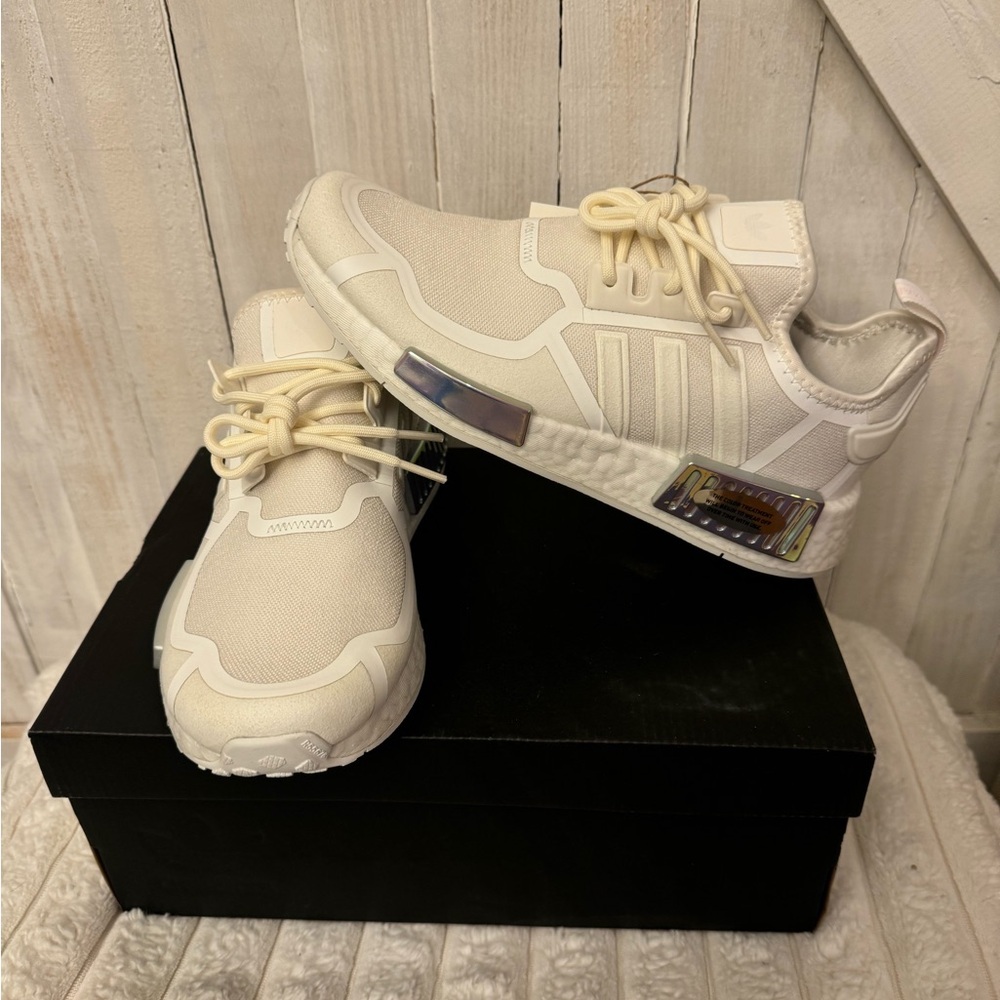 Adidas NMD_R1 ‘Silver Metallic plugs’ and cream white coloring - Size 6.5